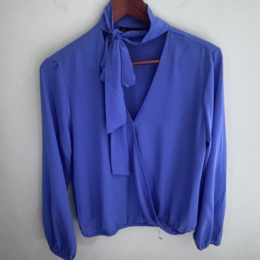 New York & Company Long Sleeve Tie Neck Wrap Blouse Periwinkle Blue Size: Small